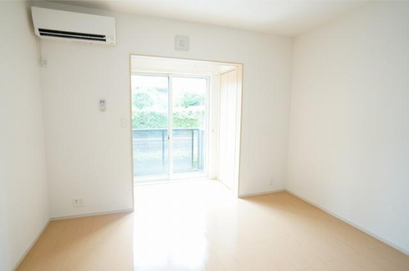 居室・リビング　図面と現状に相違がある場合には現状を優先