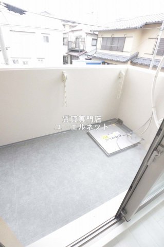 バルコニー　バルコニー付きで採光＆風通し良好！
