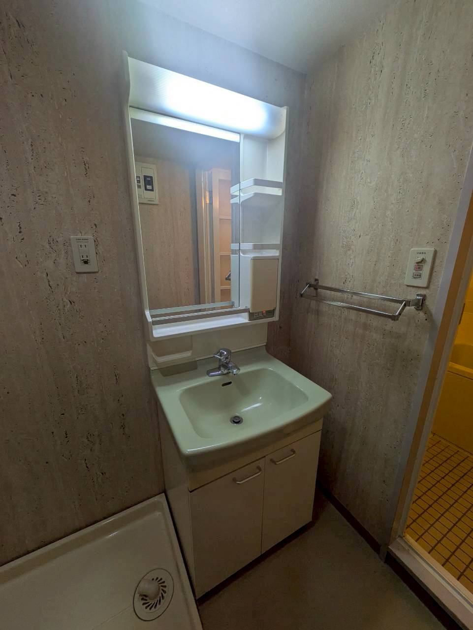 洗面設備　別タイプ参考写真　メゾンタカギ　北区上十条1