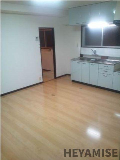 キッチン　※同間取りの別の階のお部屋の写真です※