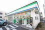コンビニ　ファミリーマート 駒止町店（コンビニ）まで222m