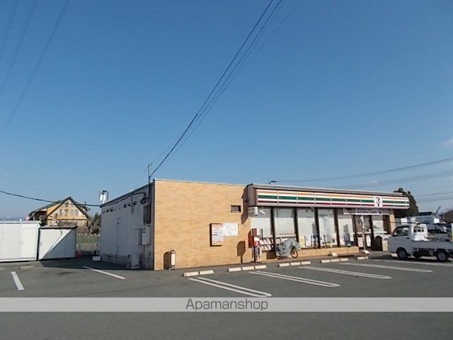 コンビニ　セブンイレブン（コンビニ）まで800m