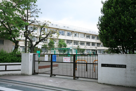 小学校　葛飾区立 宝木塚小学校（小学校）まで346m