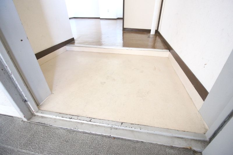 玄関　収納もある玄関です