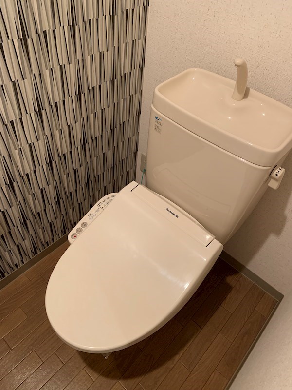トイレ　※別のお部屋のお写真です。御参考までに。