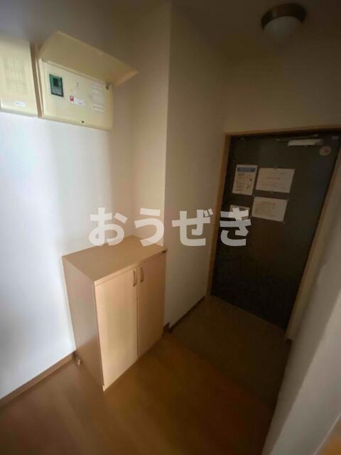 玄関　?