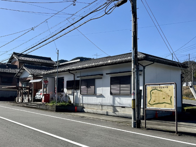 郵便局　関向山簡易郵便局（郵便局）まで1810m