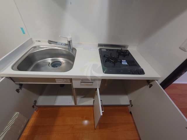 キッチン　別部屋の参考写真になります。