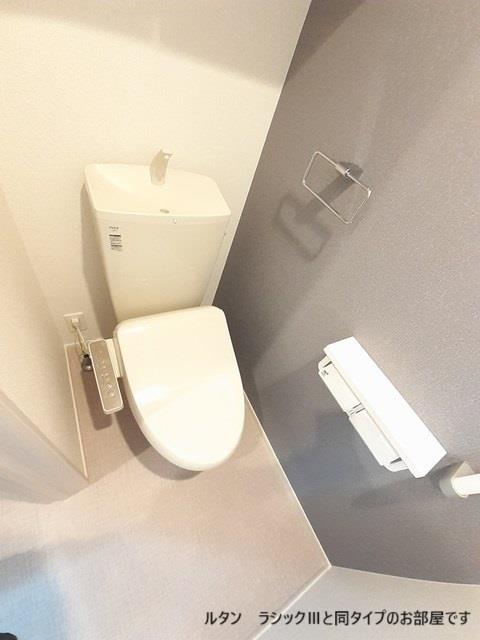 トイレ　※イメージ　温水洗浄便座