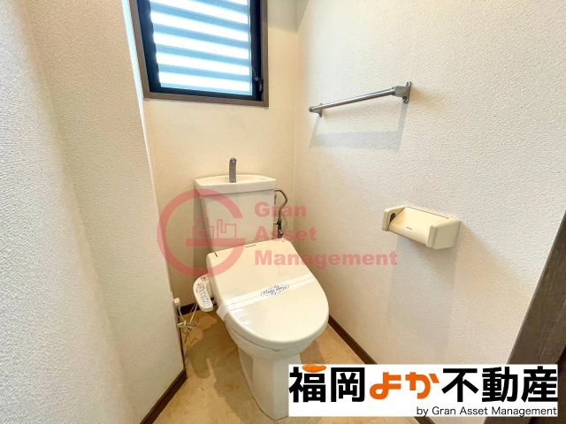 トイレ　落ち着いたトイレです