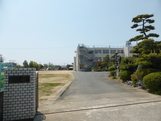 小学校　豊浜小学校（小学校）まで450m