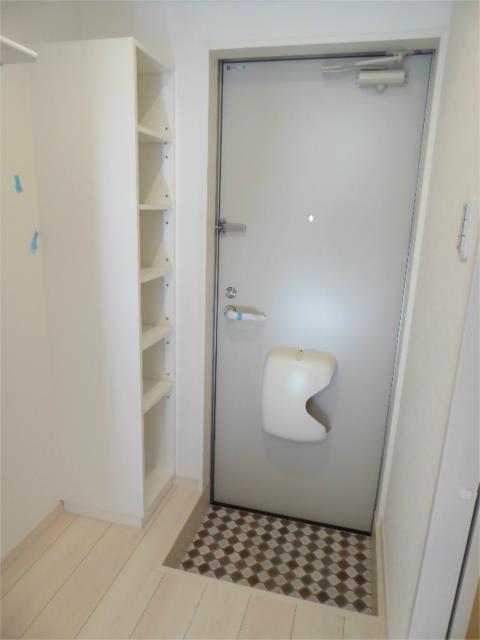 玄関　同建物別部屋参考
