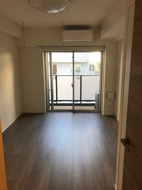 居室・リビング　同建物別タイプのお写真です（色合いが異なる場合が御座います）