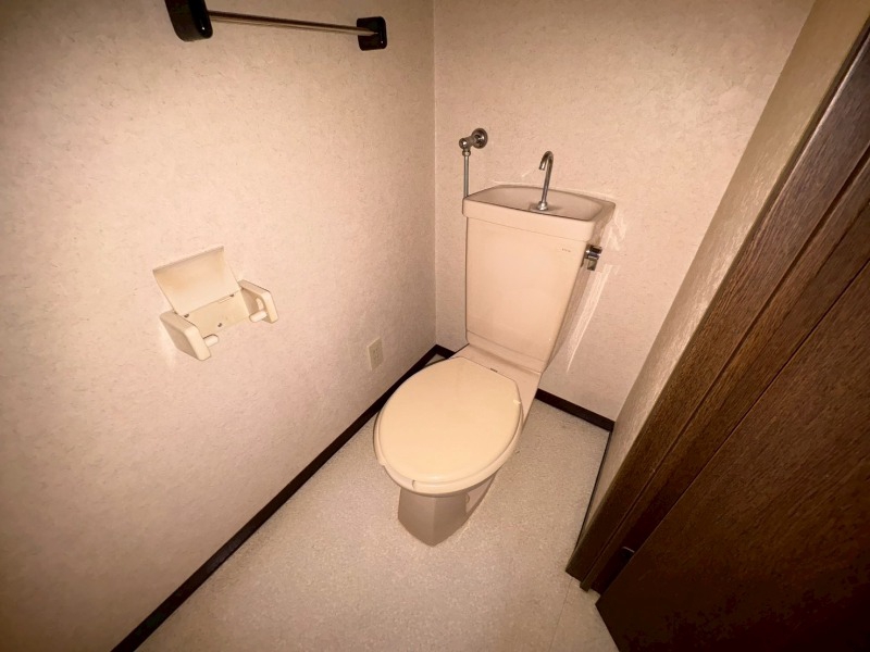 トイレ　トイレです。ウォシュレット付を探している方、おすすめです！