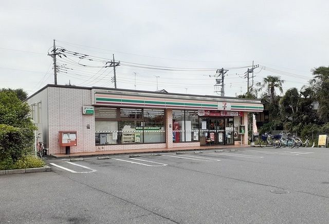 コンビニ　セブンイレブン　大宮春岡店（コンビニ）まで220m