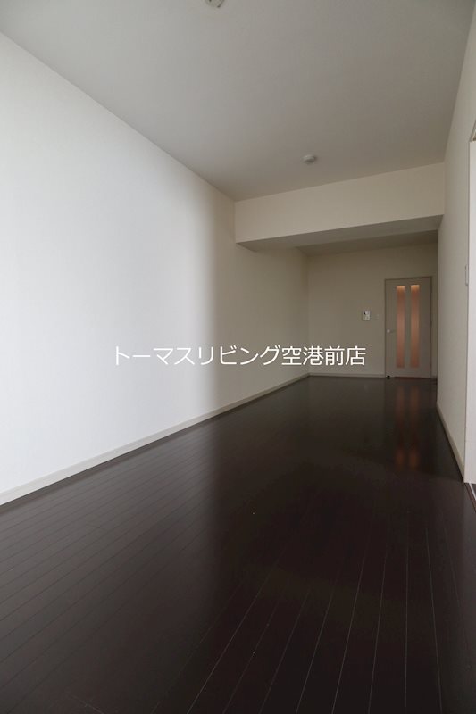 居室・リビング　※別号室の写真です。
