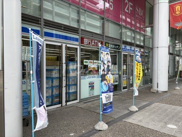 コンビニ　ローソン　豊田市駅前店（コンビニ）まで148m