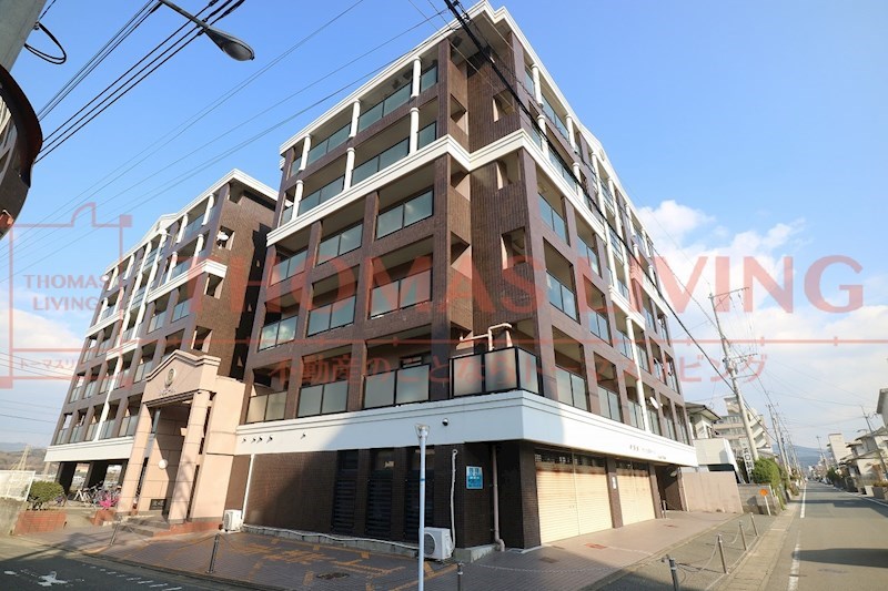 建物外観　篠栗町でお部屋を探される際は、トーマスリビング粕屋店へお気軽