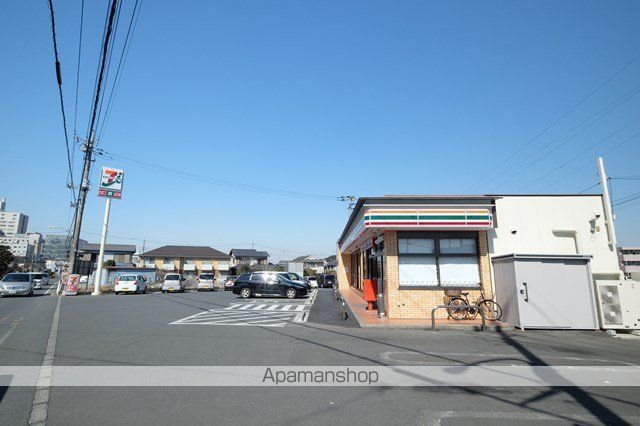コンビニ　セブンイレブン（コンビニ）まで288m