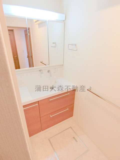 洗面設備　脱衣洗面所　独立洗面台