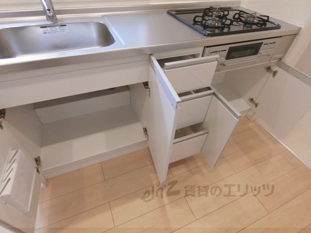 収納　下収納