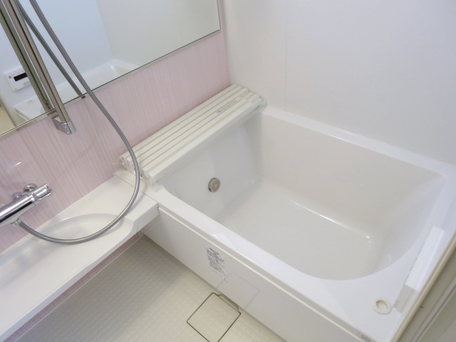 バス・シャワールーム　お風呂の時間が待ち遠しくなるような、広さと豪華さです( *´