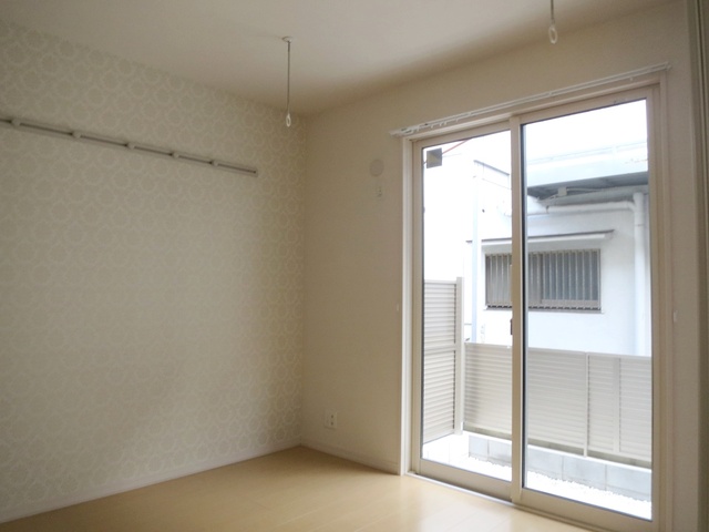 その他部屋・スペース　4.5帖の洋室。壁面が可愛らしいです(＾◇＾)