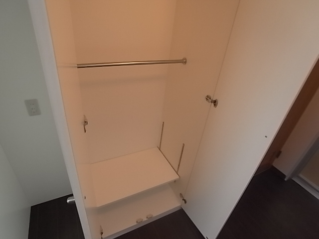 収納　今日は何を着ようかな