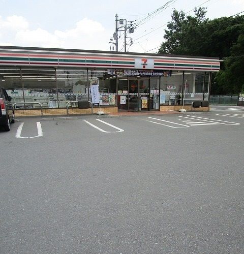 コンビニ　セブンイレブン（コンビニ）まで600m
