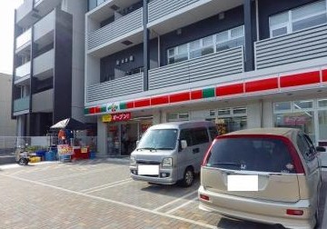 コンビニ　サンクス 横浜子安通三丁目店（コンビニ）まで426m