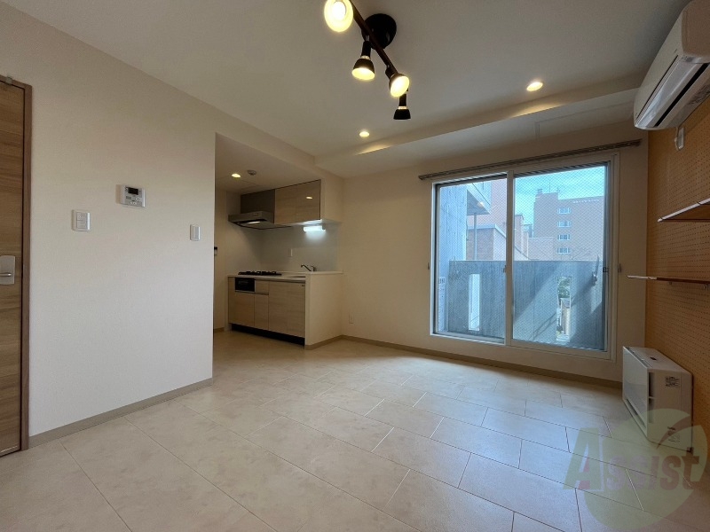 居室・リビング　広くてキレイなお部屋が広がっていて、充実した生活が送れそう。
