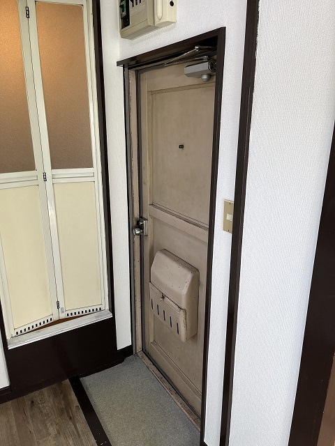 木下ビル 最上階 DZの玄関写真