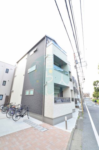 建物外観　ネット無料。ネット無料なら月々実質4000円程度のコストがか