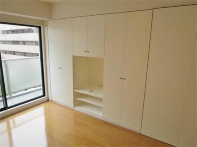 収納　参考写真　他のお部屋です