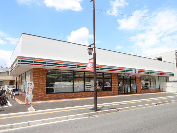 コンビニ　セブンイレブン富士見鶴馬西店（コンビニ）まで100m