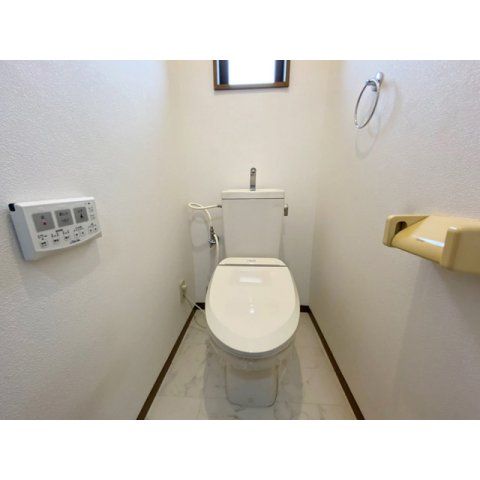 東武伊勢崎線 新伊勢崎駅 徒歩9分 2階建 築28年のトイレ写真
