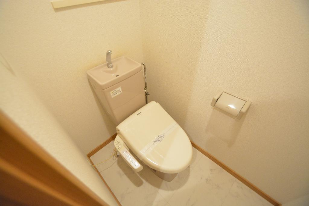 トイレ　シャワー付トイレ