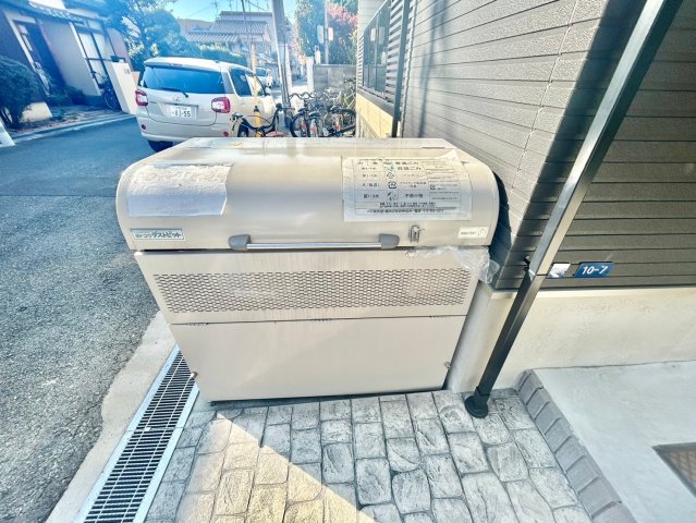 メゾンルシーヌ源氏ケ丘の外観写真