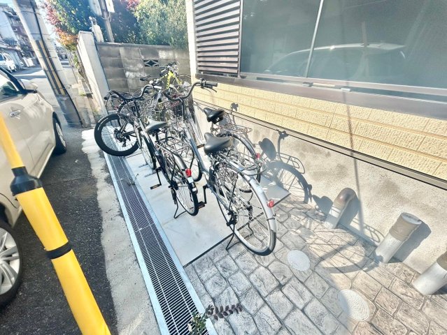 メゾンルシーヌ源氏ケ丘の外観写真