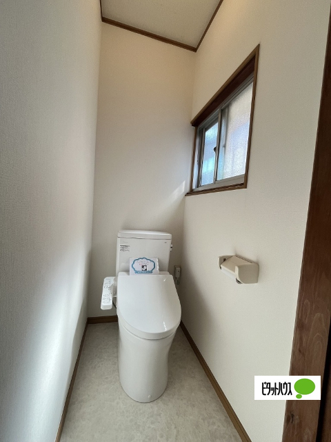 ＪＲ阪和線 紀伊中ノ島駅 徒歩18分 2階建 築52年のトイレ写真