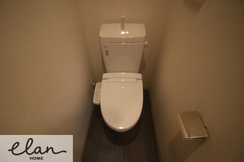 地下鉄中央線 堺筋本町駅 徒歩4分 15階建 築5年のトイレ写真