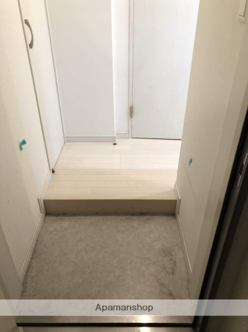都営浅草線 本所吾妻橋駅 徒歩9分 5階建 築11年の玄関写真