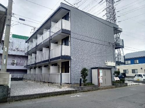 レオパレスメイプル小山の外観写真