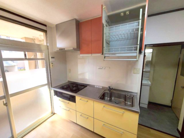 星陵台住宅一号棟のキッチン写真