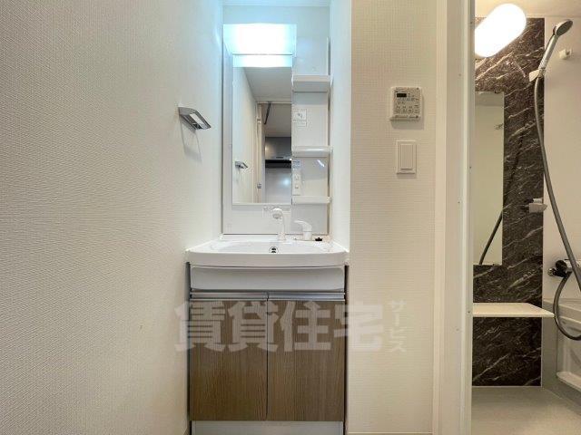地下鉄鶴舞線 丸の内駅 徒歩4分 12階建 築3年の内装写真