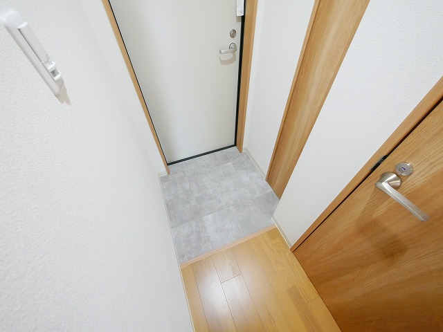 玄関　シンプルで使いやすい玄関です