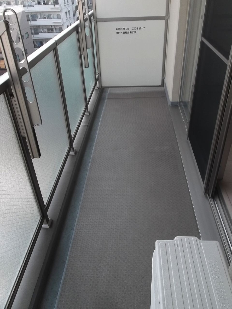 バルコニー
