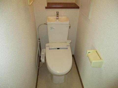【アデランテのトイレ】