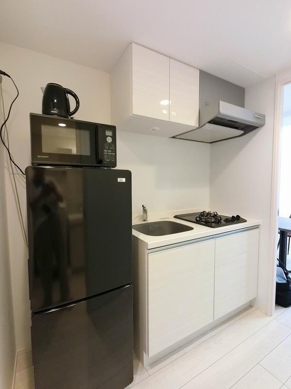 キッチン　２口コンロシステムキッチン（家具・家電付き）