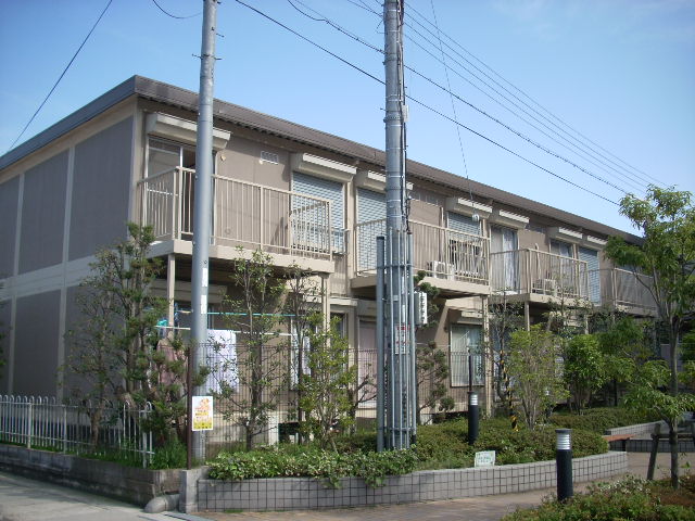 三田市中町のアパートの建物外観